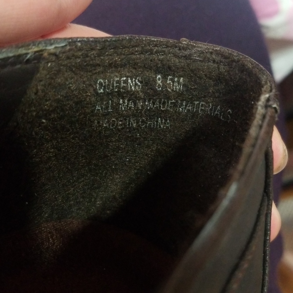Shoes - Picture 2 of 3